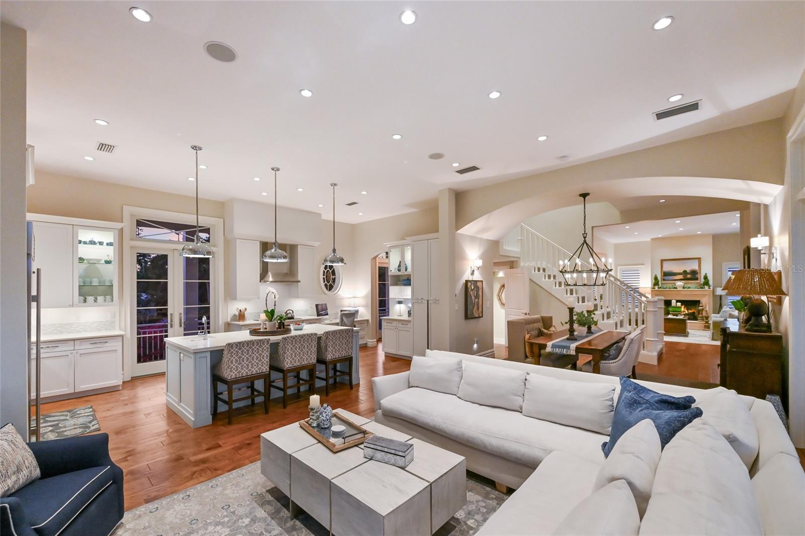 Image 22 of 76 For 750 Siesta Key Circle