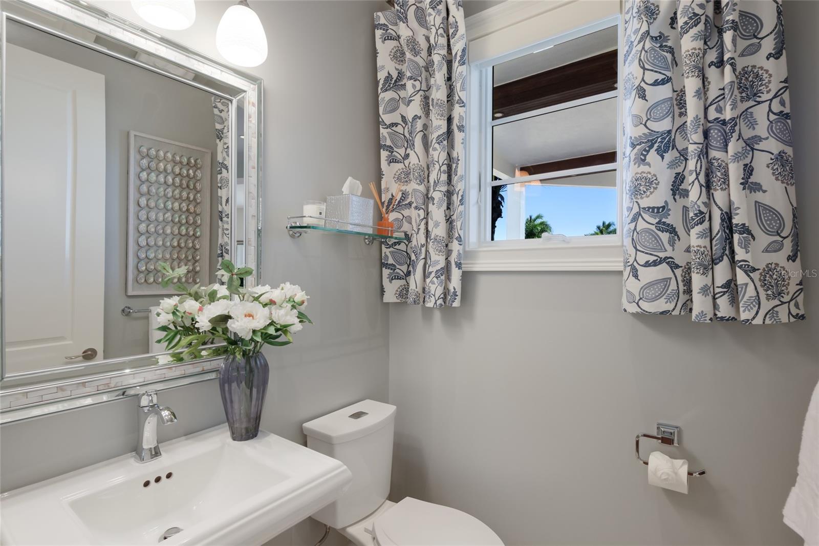 Image 32 of 76 For 750 Siesta Key Circle