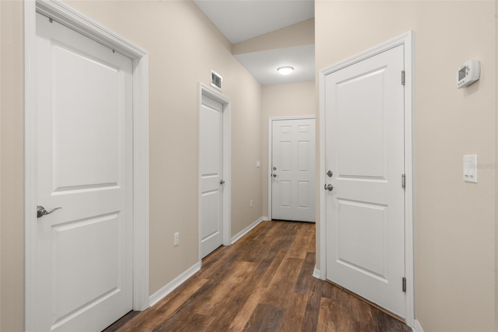 Image 17 of 58 For 10433 High Grove Avenue