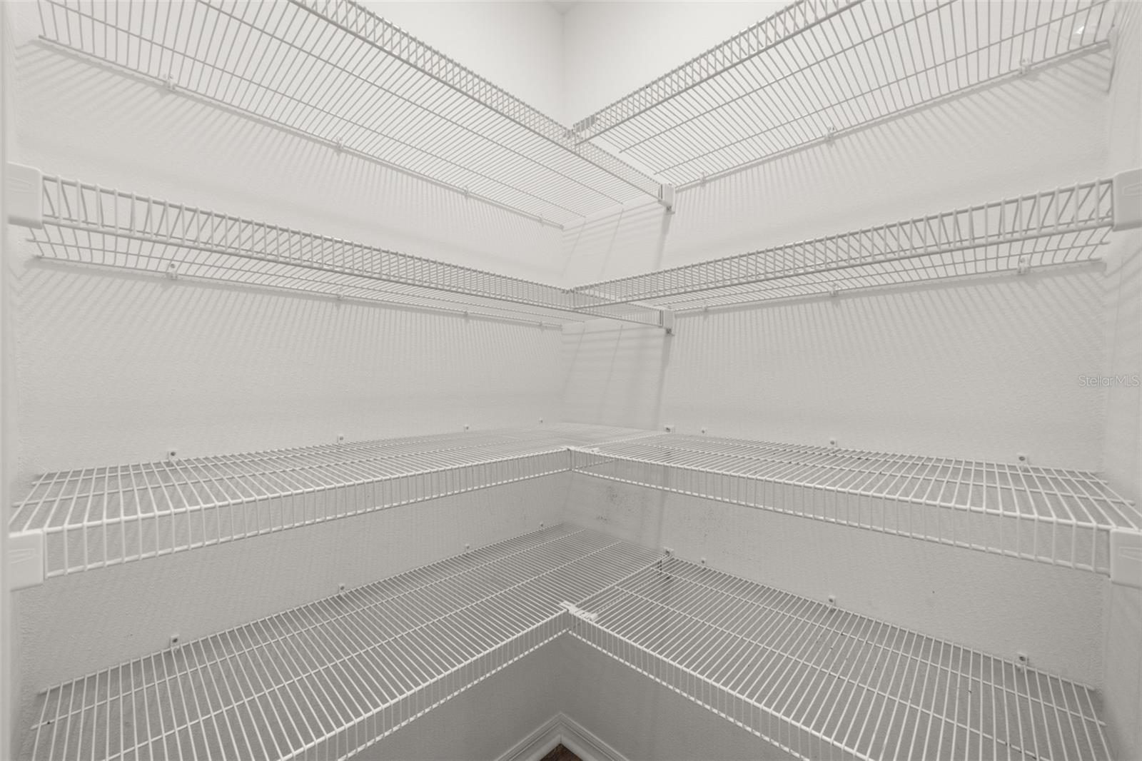 Image 20 of 58 For 10433 High Grove Avenue