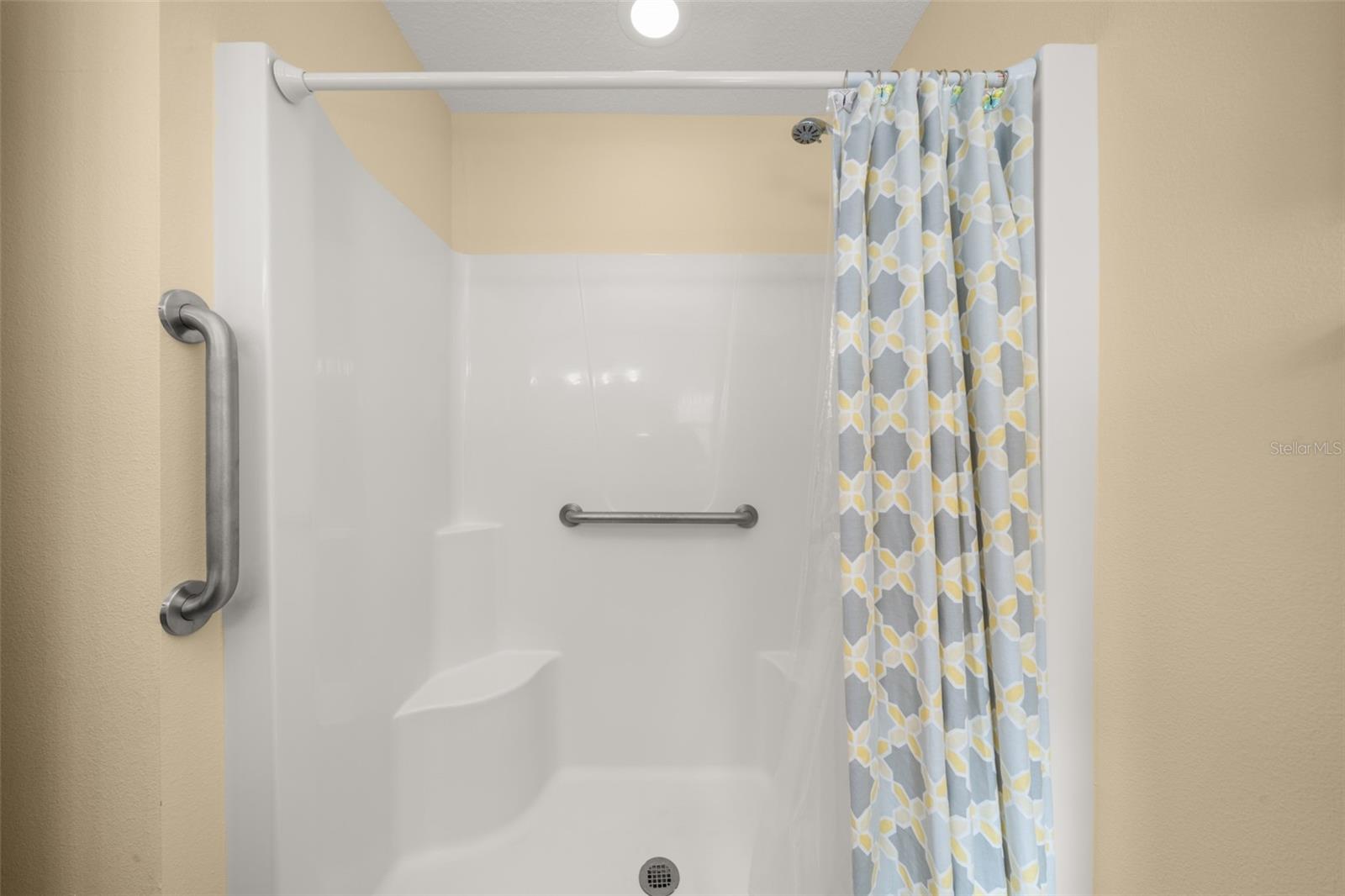 Image 27 of 58 For 10433 High Grove Avenue