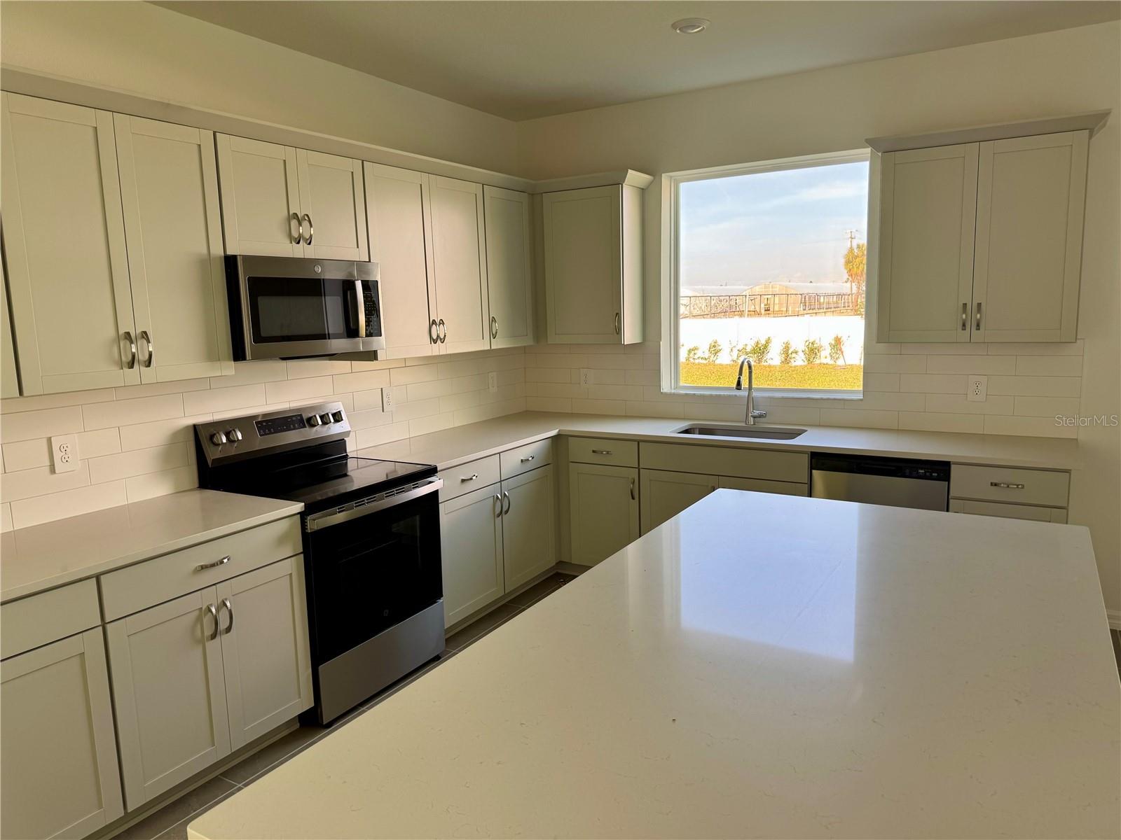 Image 13 of 30 For 4714 Outhaul Run