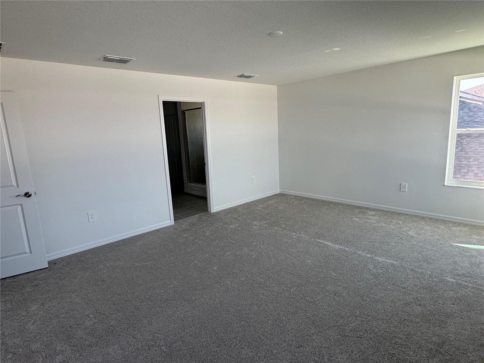 Image 17 of 30 For 4714 Outhaul Run