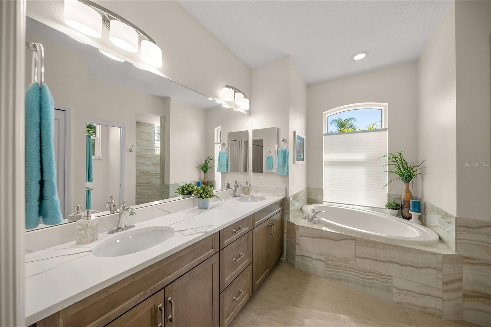 Image 22 of 50 For 2290 Vintage Street