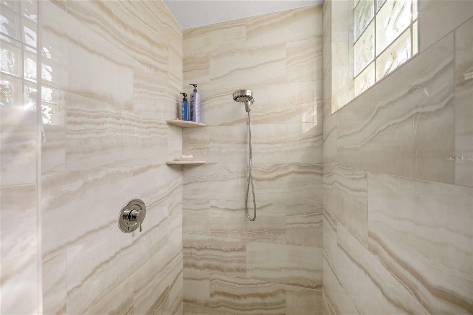 Image 24 of 50 For 2290 Vintage Street