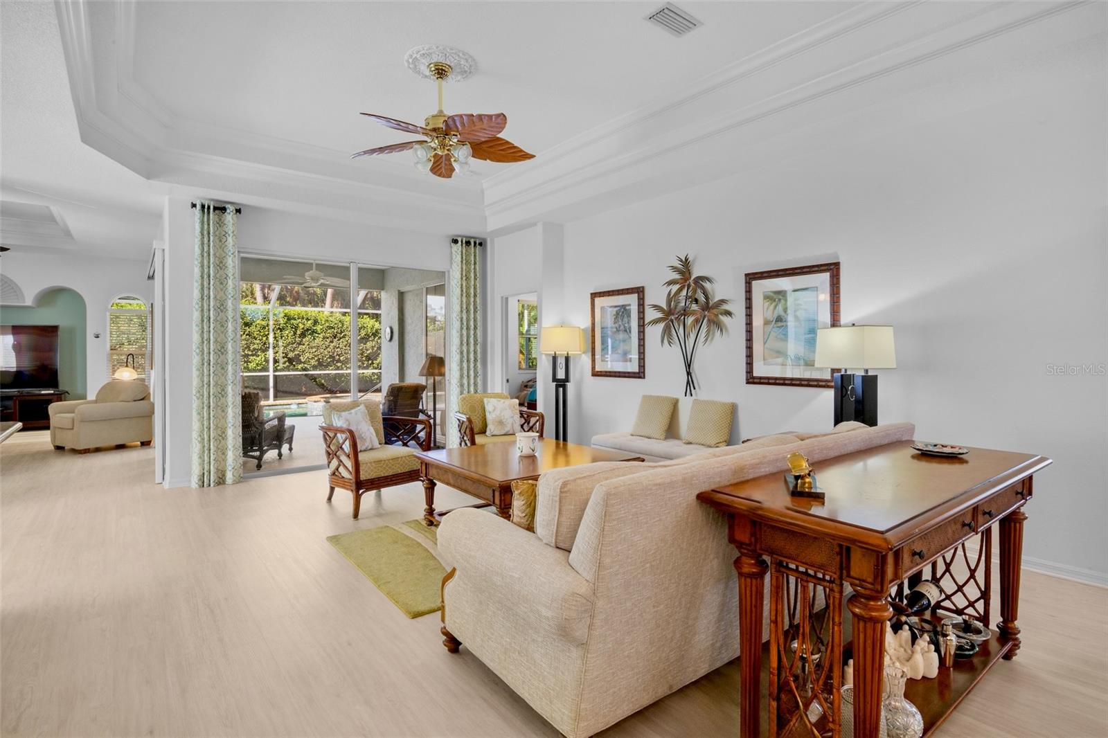 Image 5 of 43 For 4894 Sabal Lake Circle