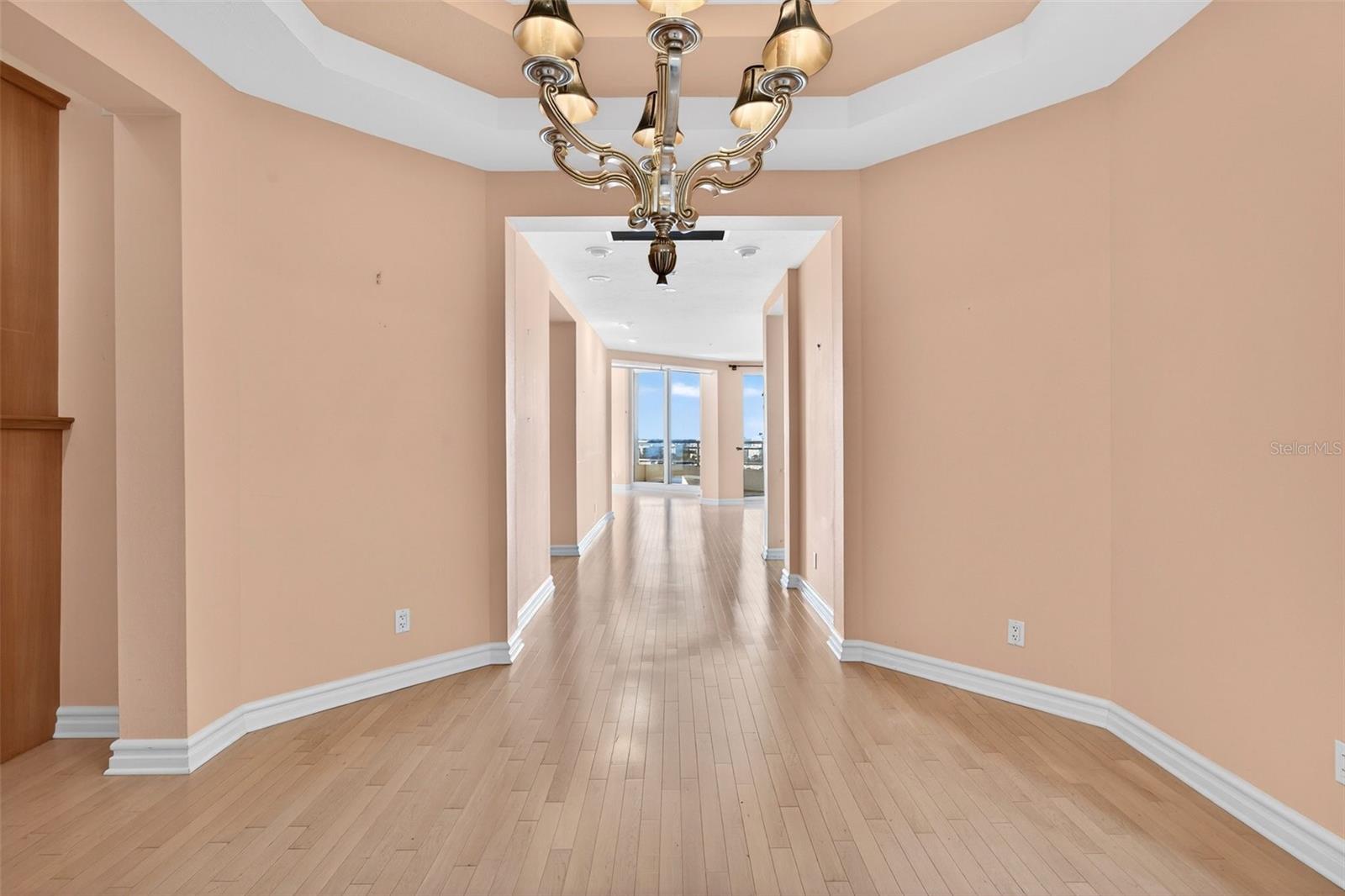 Image 15 of 82 For 500 Palm Avenue 92