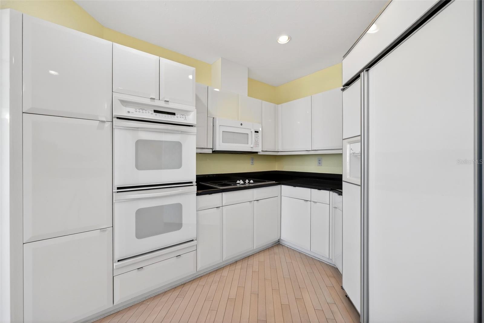 Image 27 of 82 For 500 Palm Avenue 92