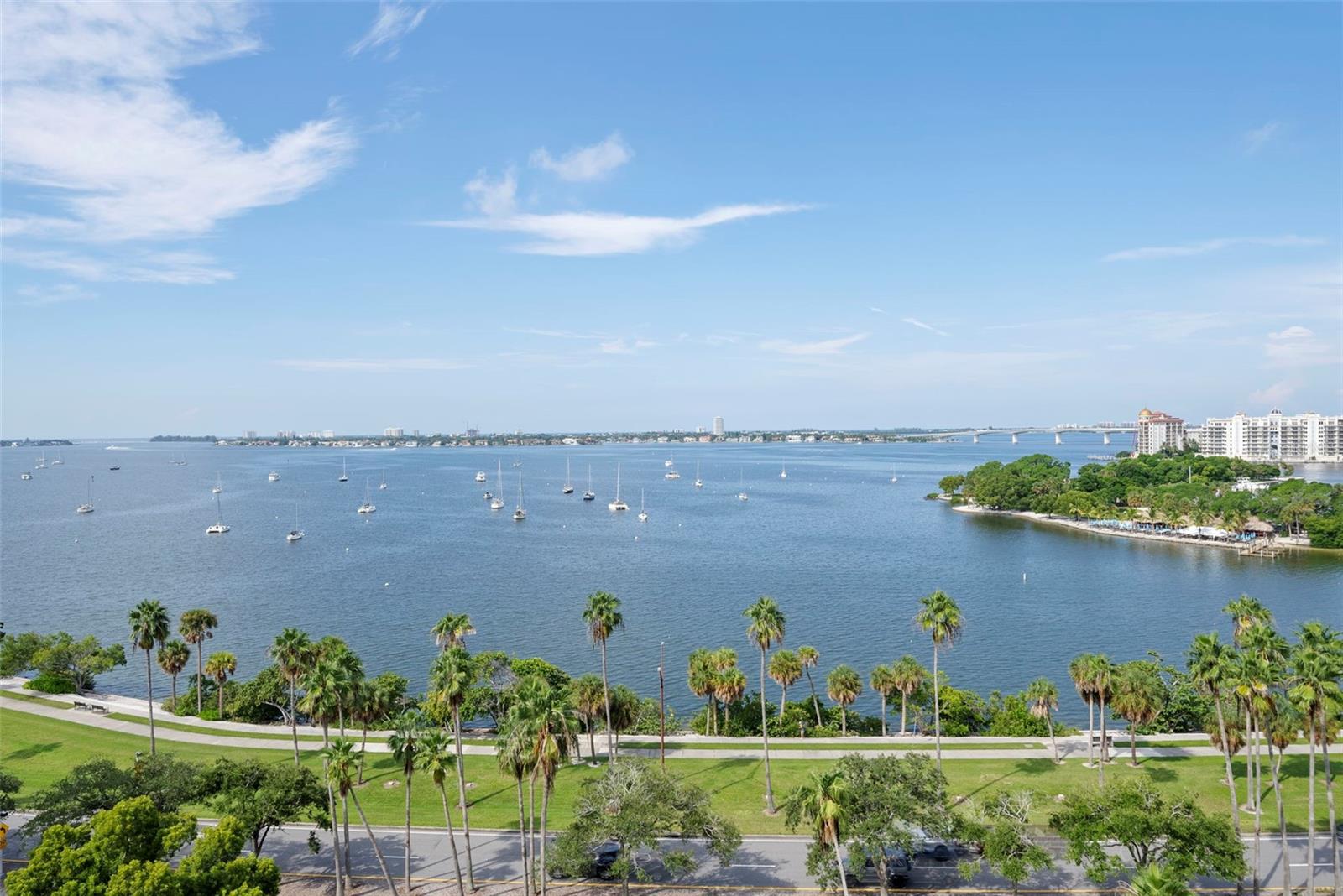 Image 37 of 82 For 500 Palm Avenue 92