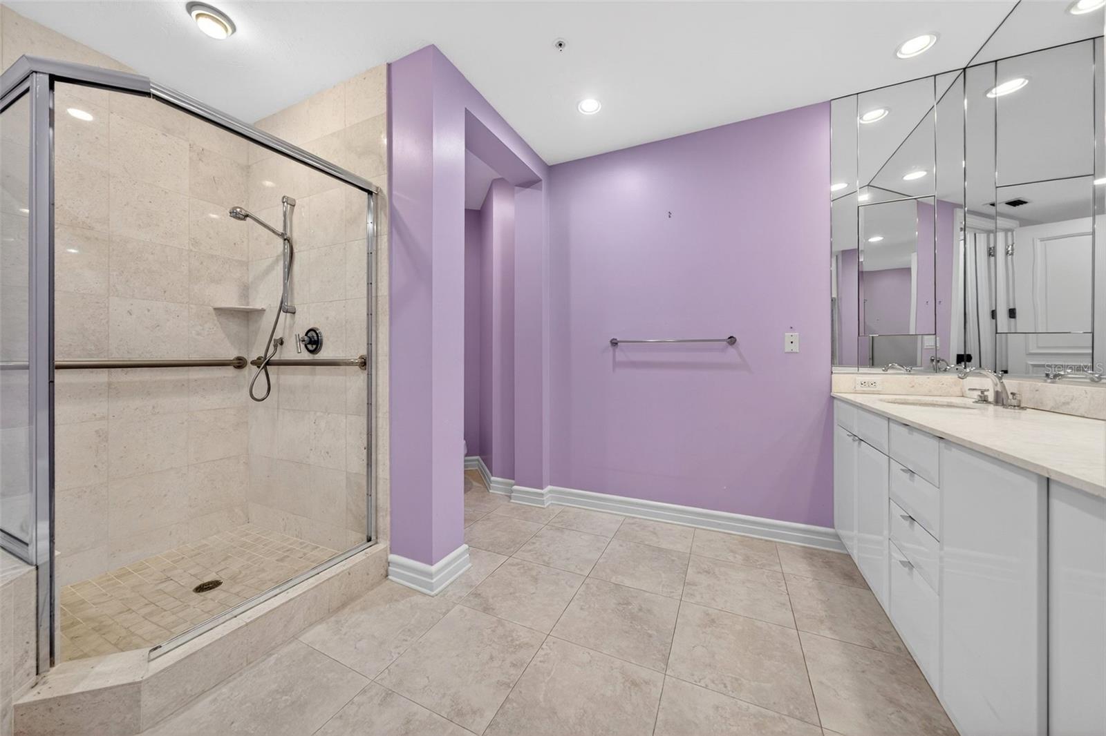 Image 52 of 82 For 500 Palm Avenue 92