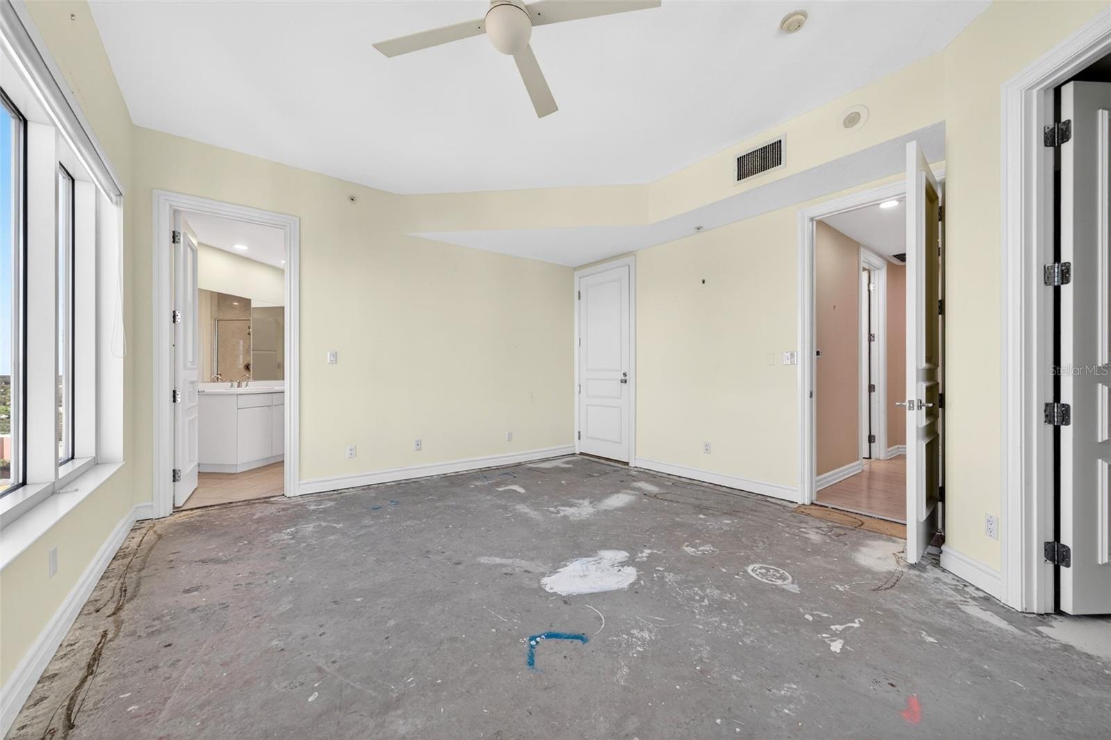 Image 63 of 82 For 500 Palm Avenue 92