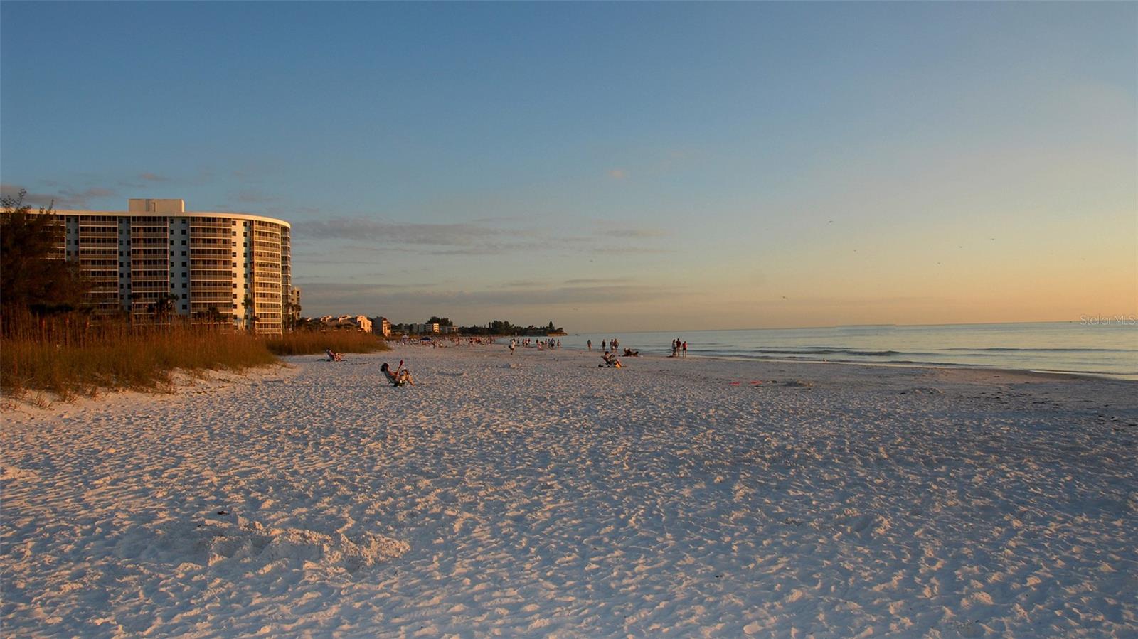 Image 59 of 62 For 6204 Midnight Pass Road 205