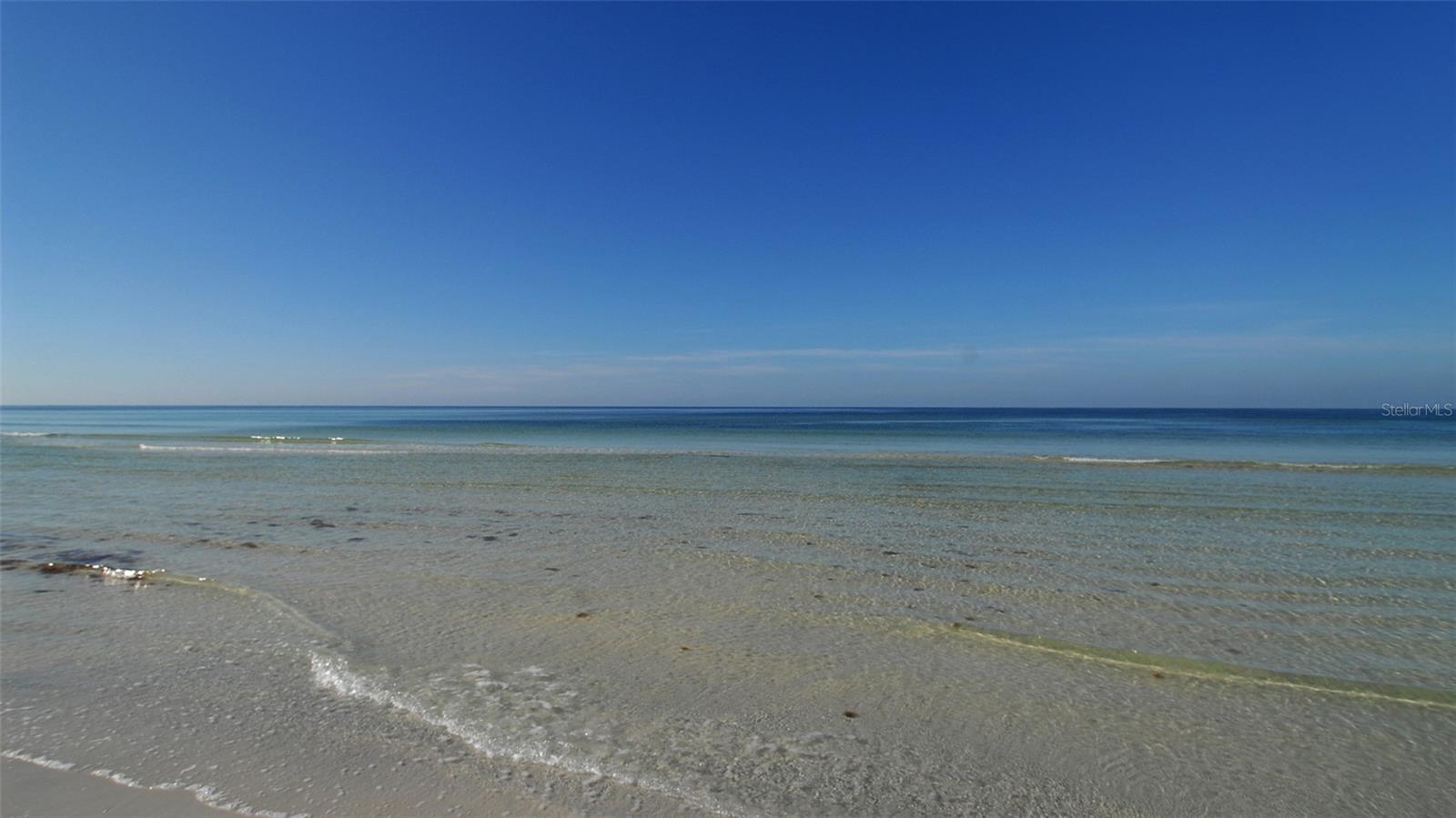 Image 60 of 62 For 6204 Midnight Pass Road 205