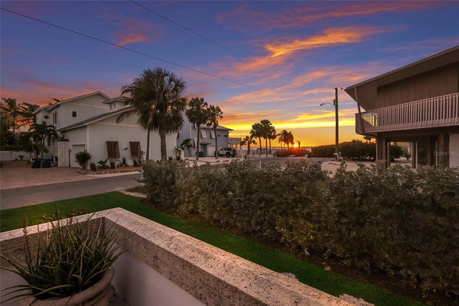 Image 13 of 89 For 106 49th Street