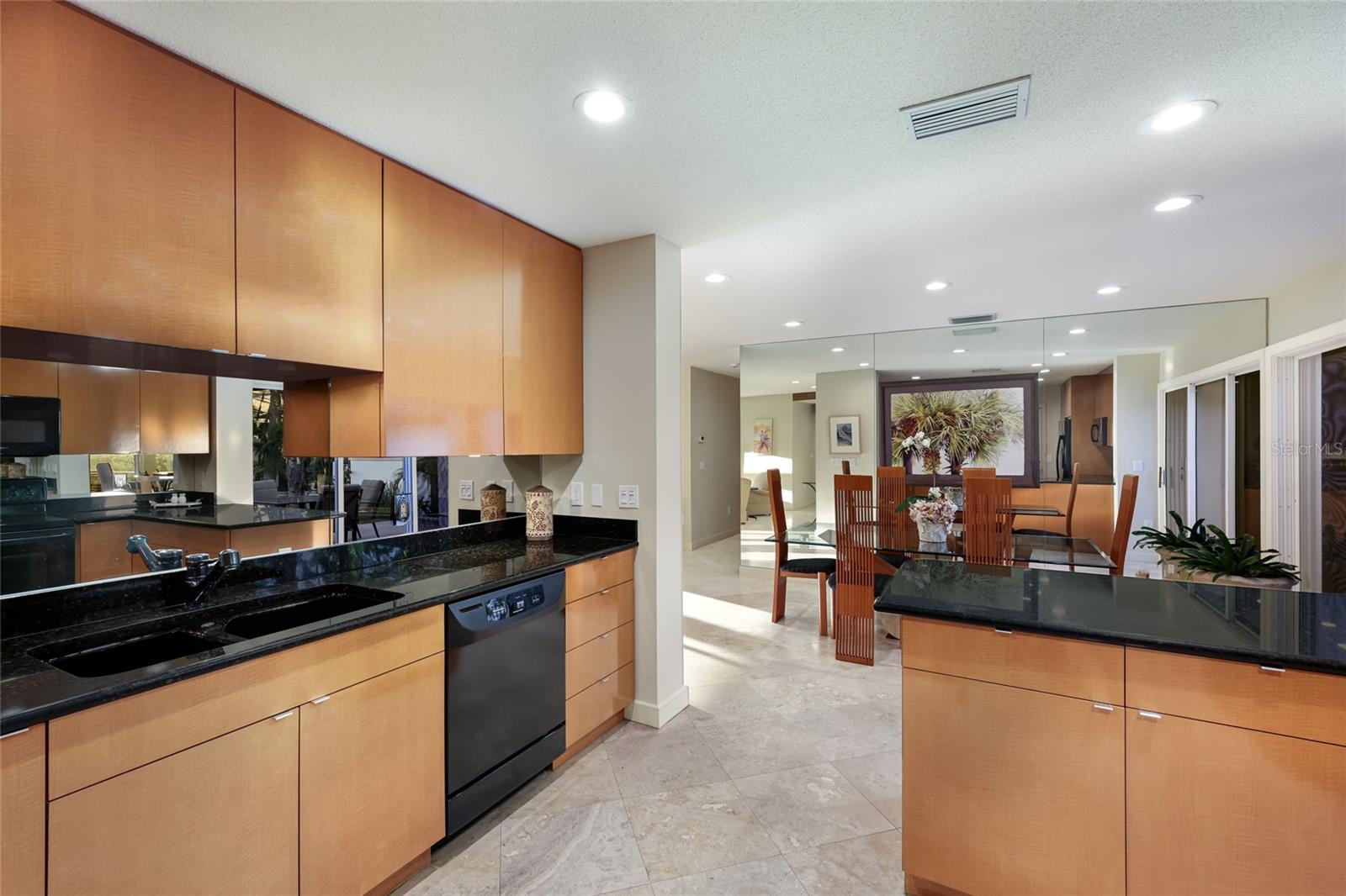 Image 18 of 89 For 106 49th Street