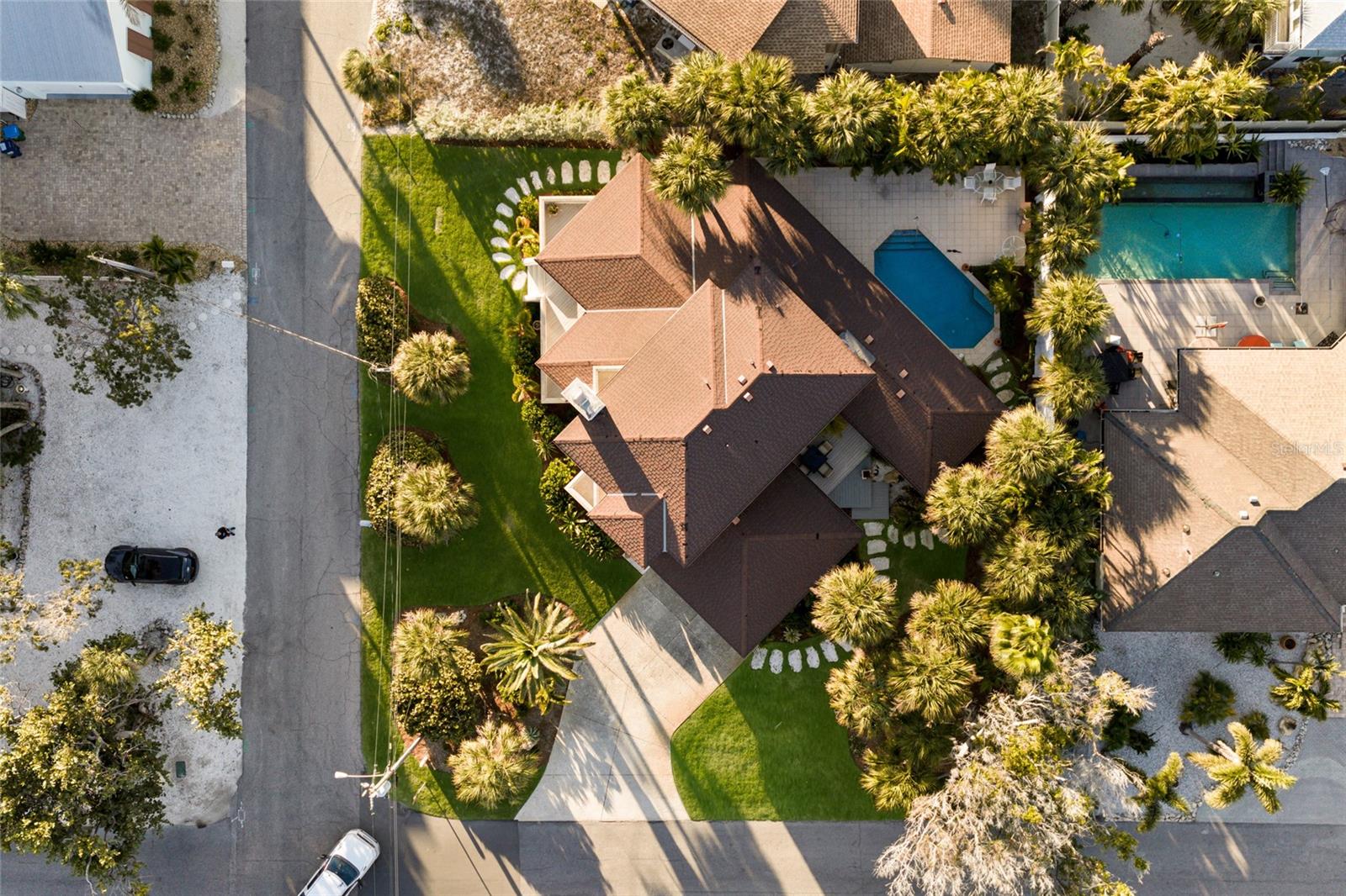 Image 3 of 89 For 106 49th Street