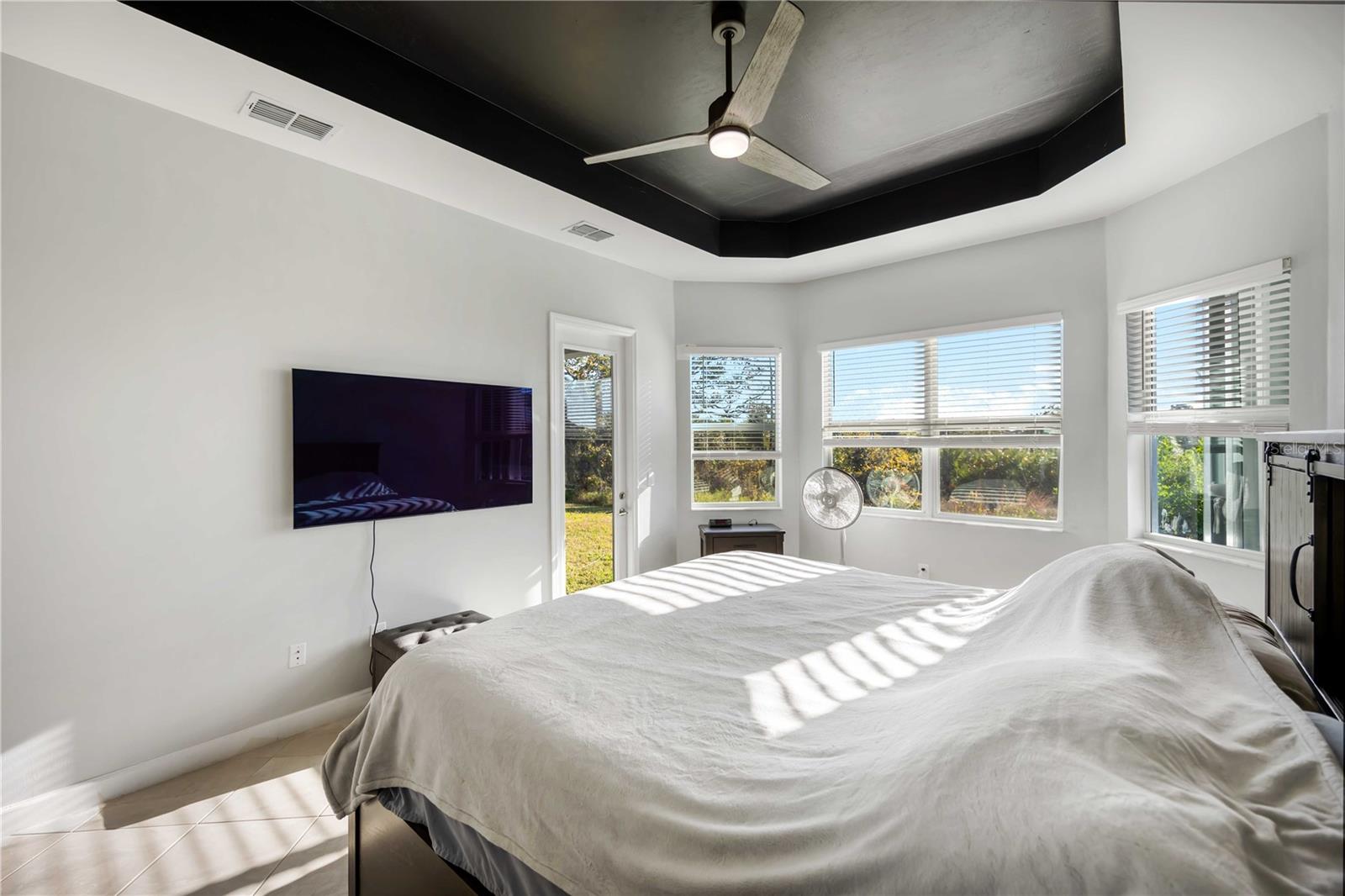 Image 16 of 45 For 10016 Duquesne Street