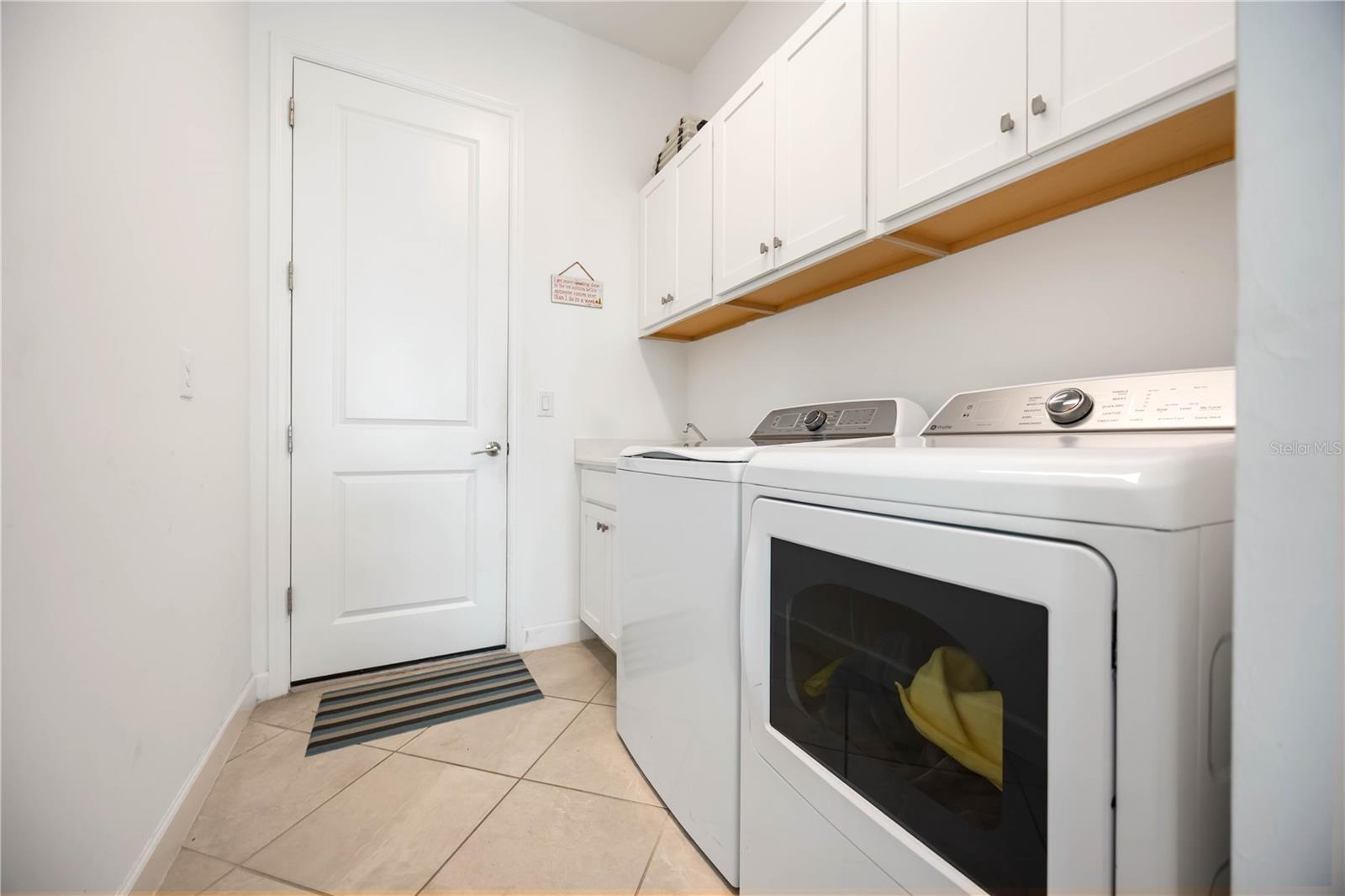 Image 26 of 45 For 10016 Duquesne Street