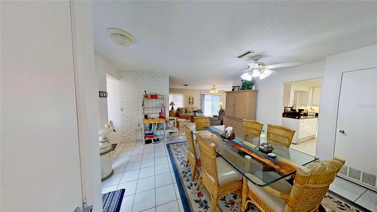 Image 11 of 48 For 315 Dante Drive 315