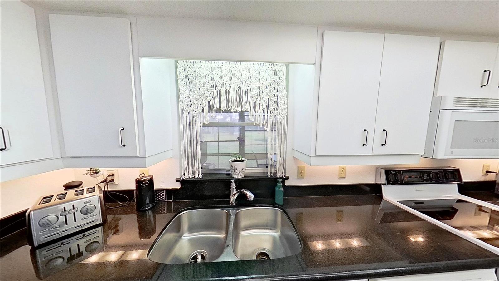 Image 23 of 48 For 315 Dante Drive 315