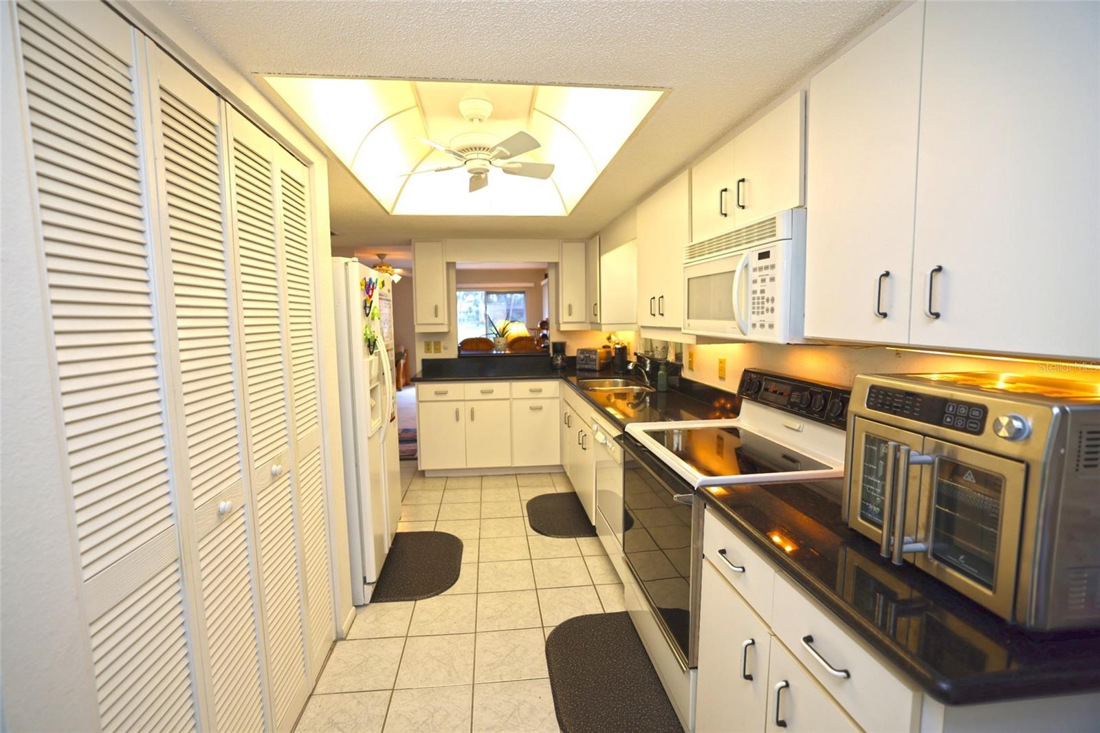 Image 27 of 48 For 315 Dante Drive 315