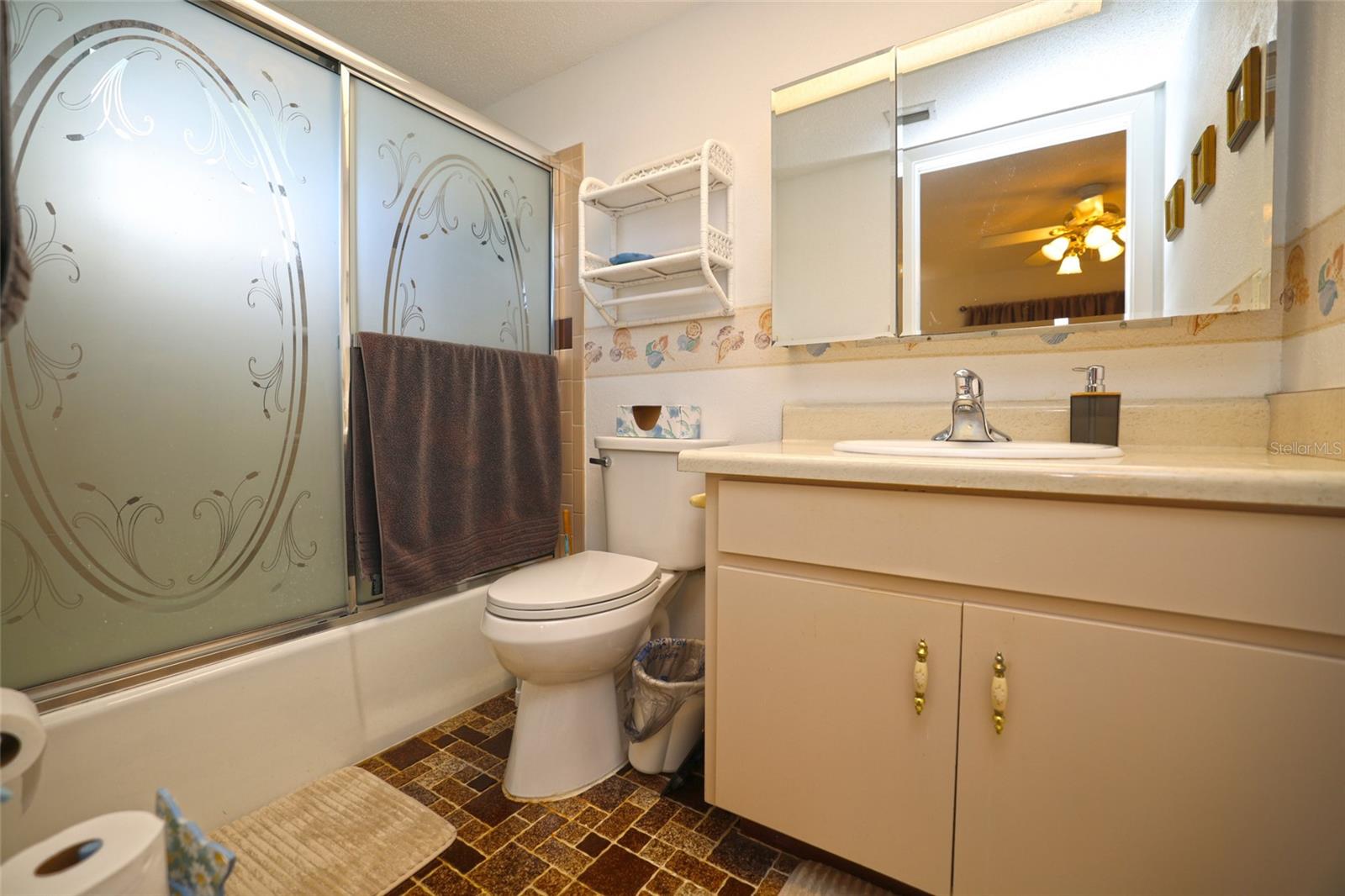 Image 33 of 48 For 315 Dante Drive 315