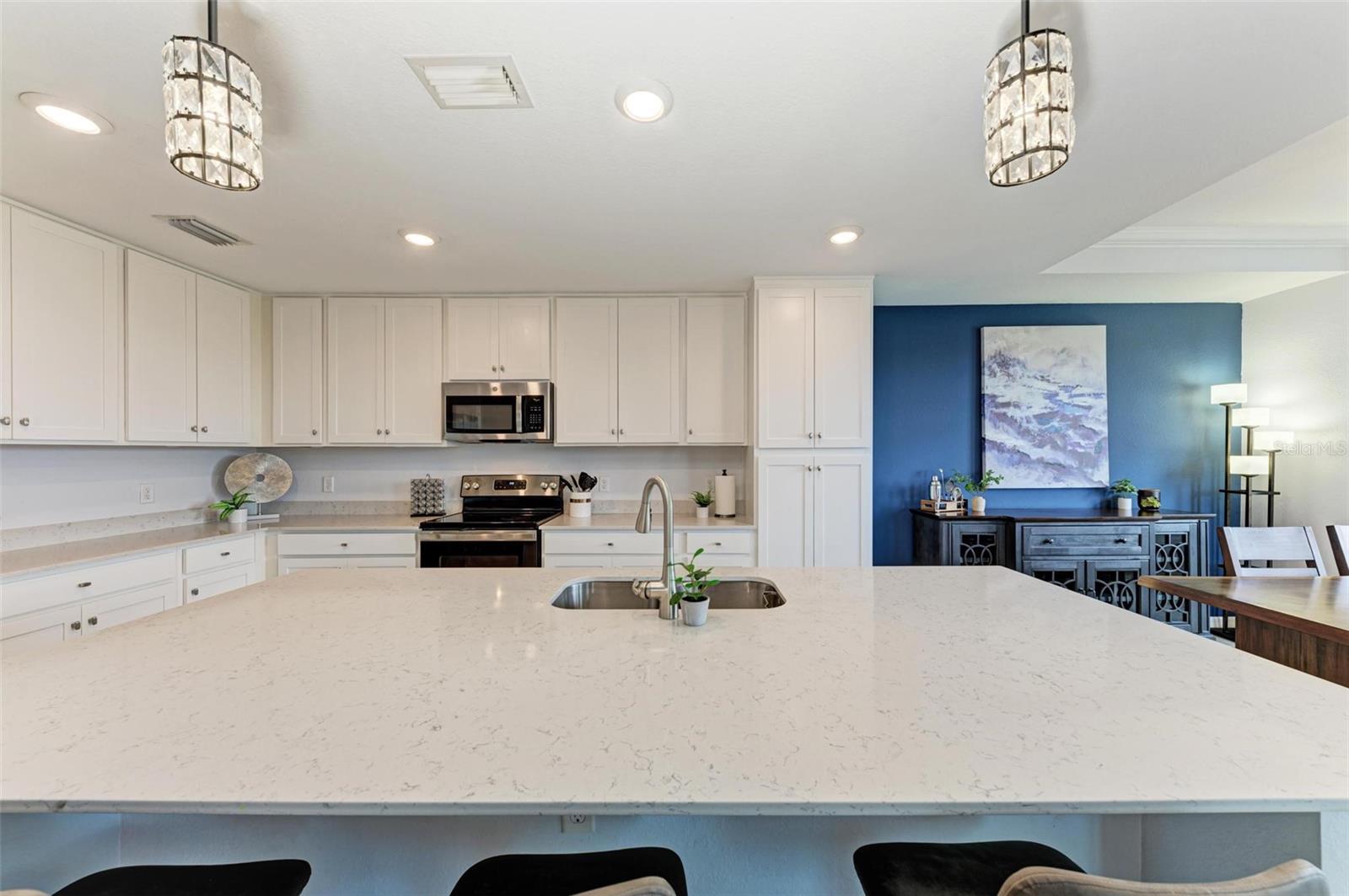 Image 15 of 74 For 17902 Gawthrop Drive 307