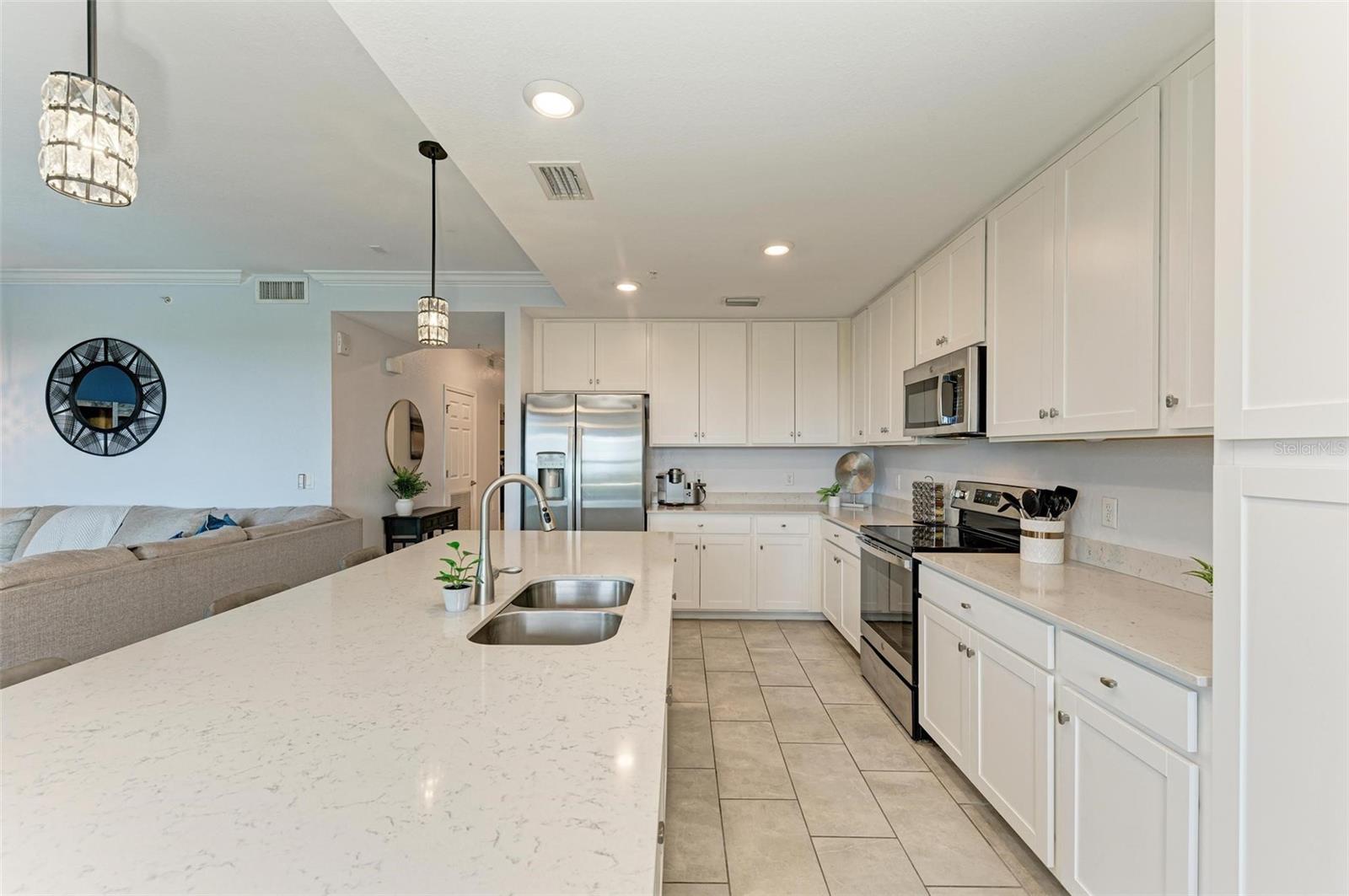 Image 17 of 74 For 17902 Gawthrop Drive 307