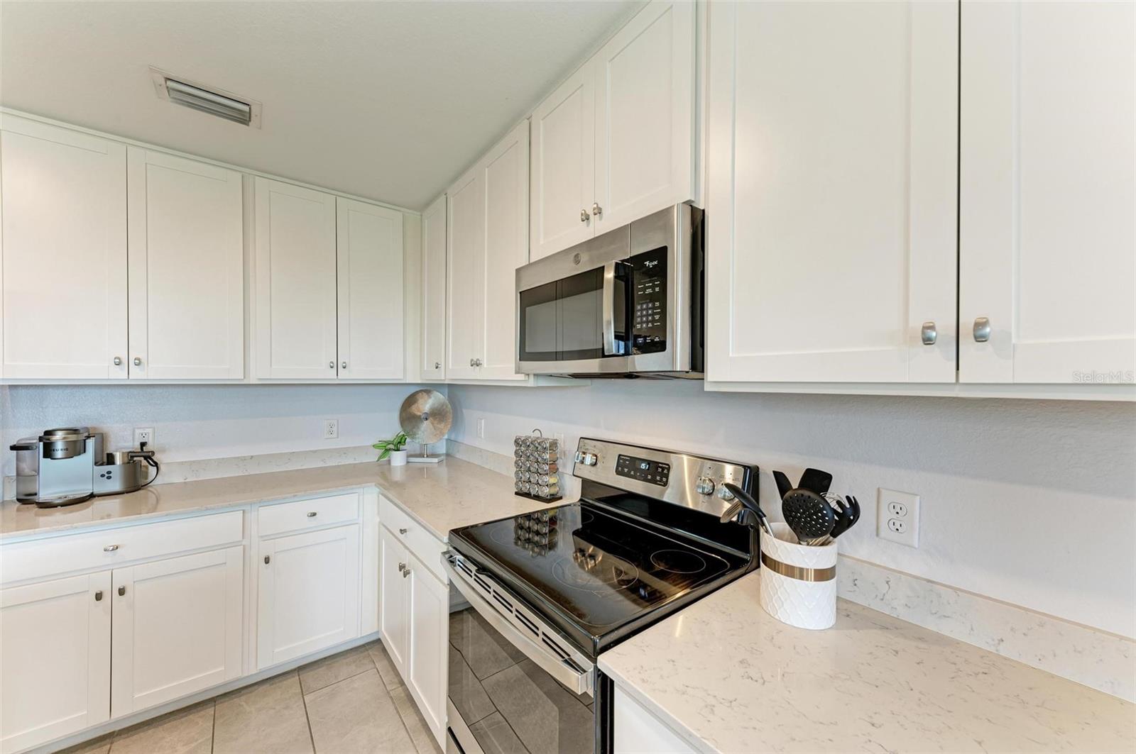 Image 19 of 74 For 17902 Gawthrop Drive 307