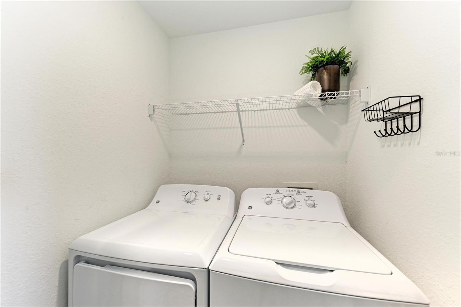 Image 32 of 74 For 17902 Gawthrop Drive 307