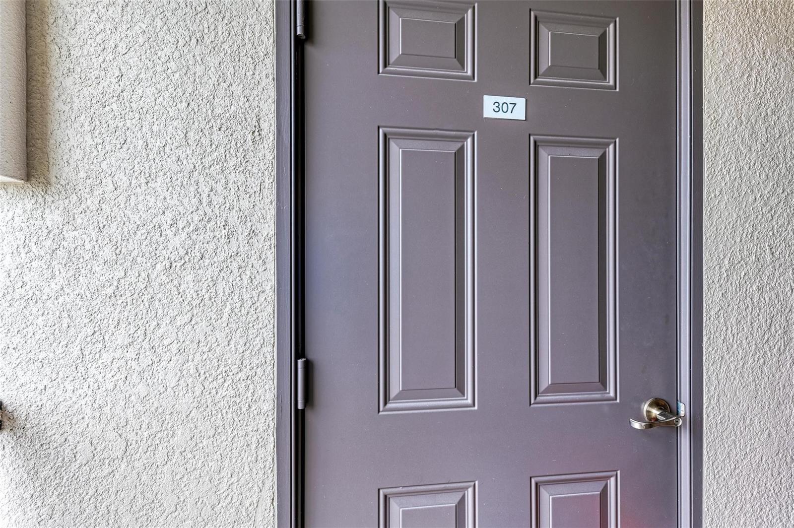 Image 36 of 74 For 17902 Gawthrop Drive 307