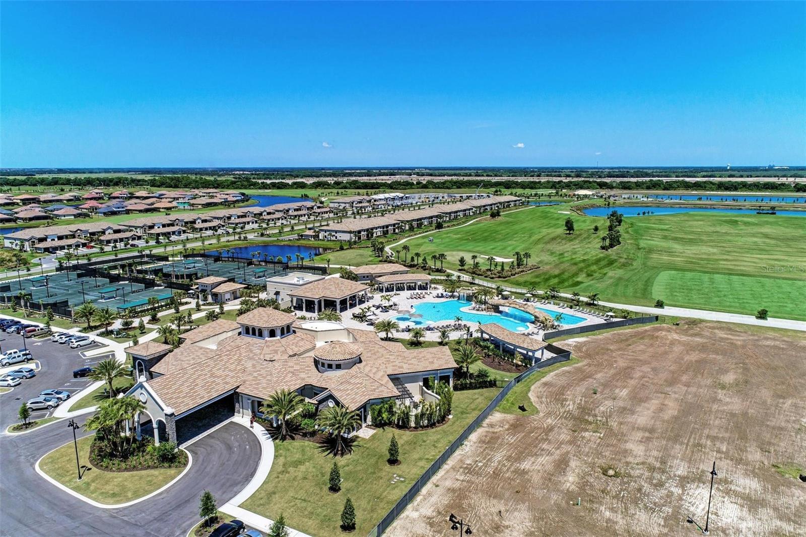 Image 44 of 74 For 17902 Gawthrop Drive 307