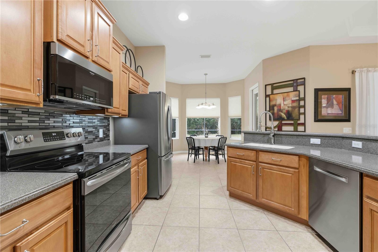 Image 18 of 65 For 9004 Brookfield Terrace