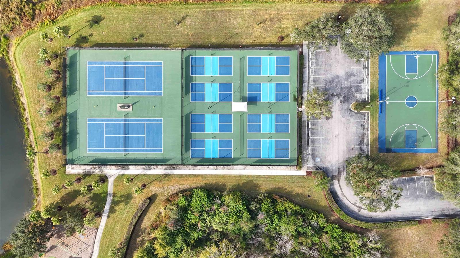 Image 52 of 65 For 9004 Brookfield Terrace