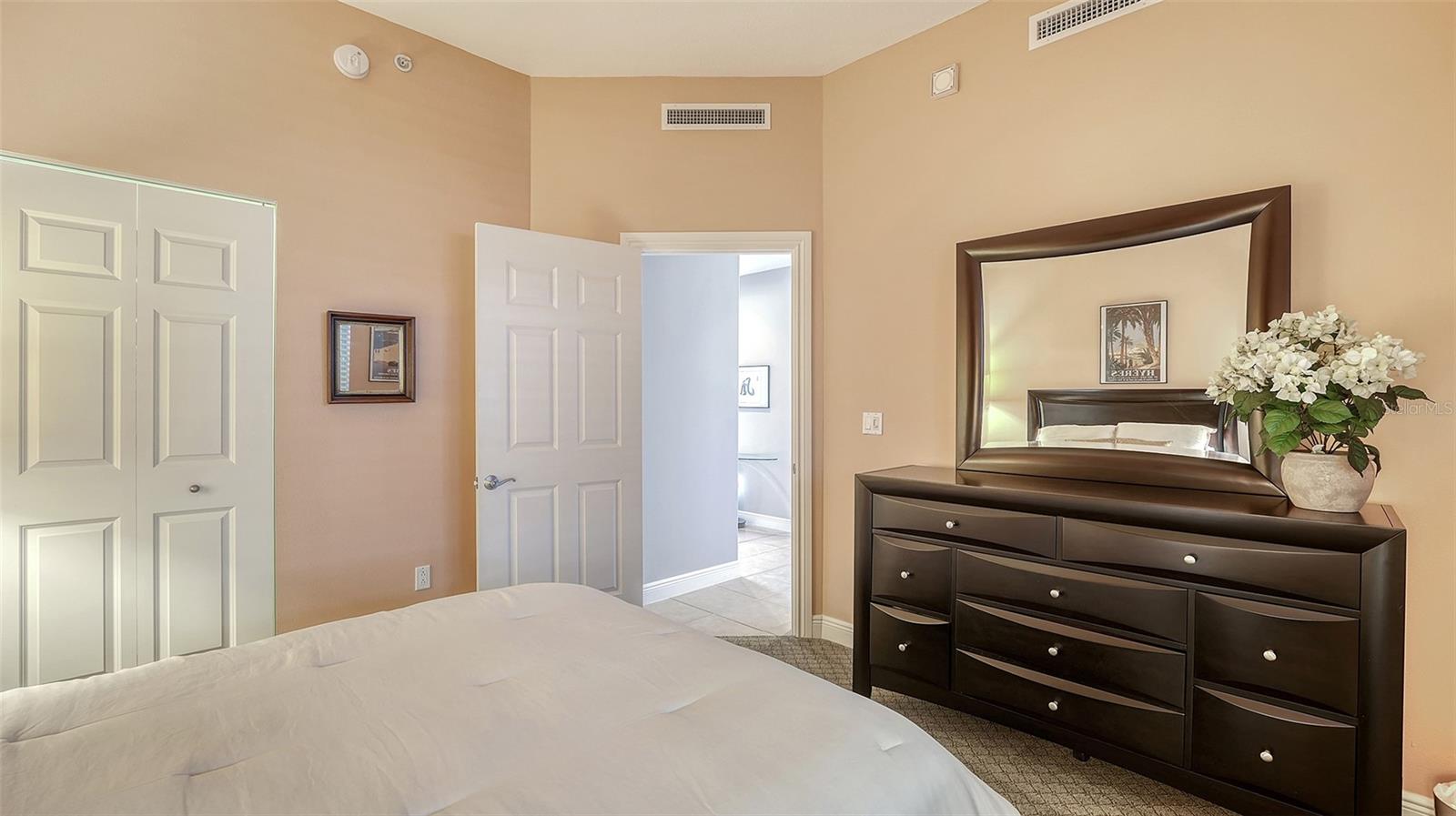 Image 16 of 26 For 1771 Ringling Boulevard 1206