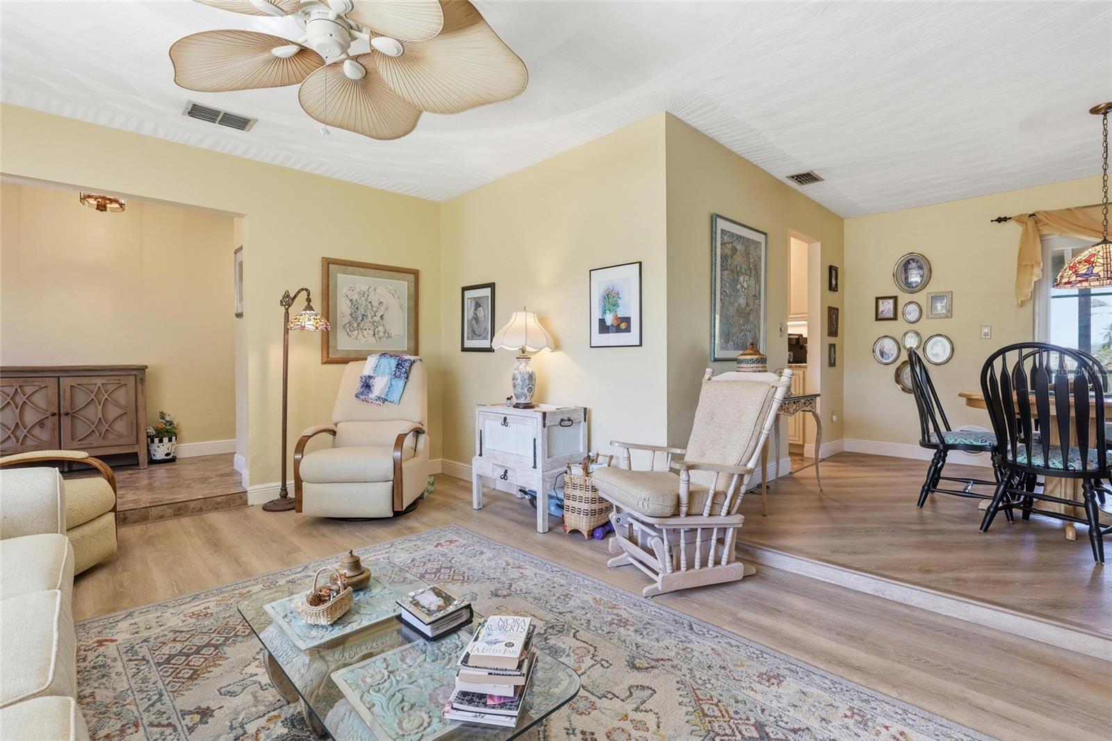 Image 18 of 48 For 15840 Lake Candlewood Drive