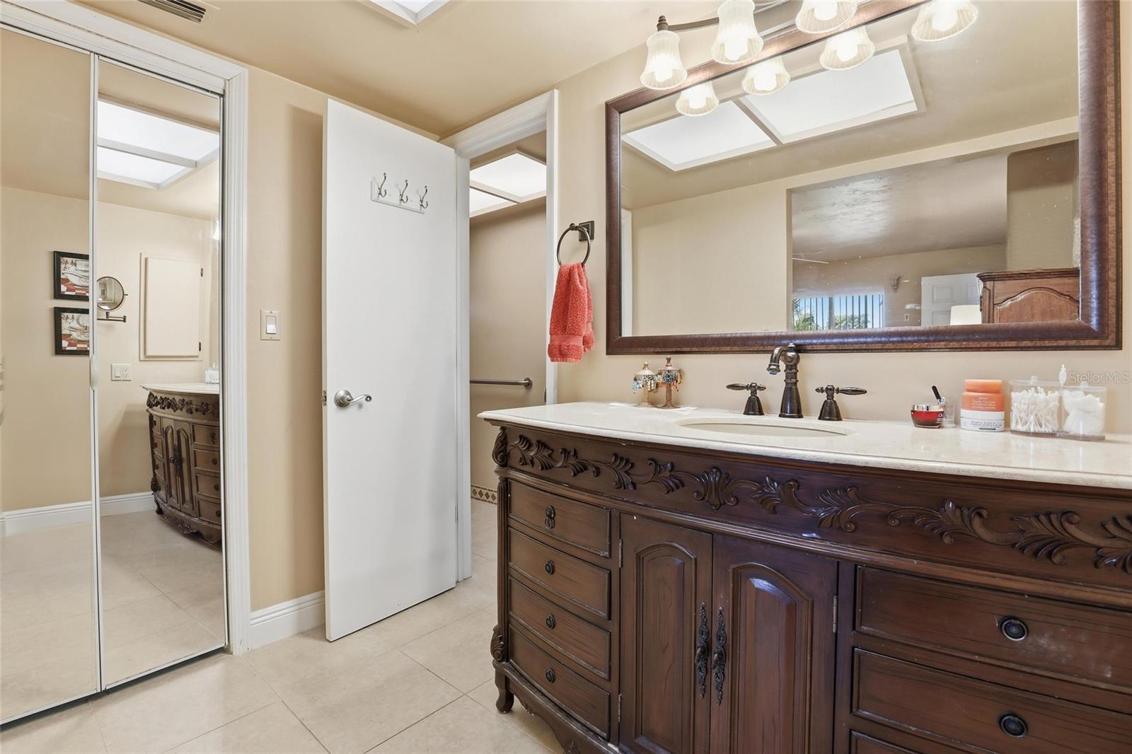 Image 27 of 48 For 15840 Lake Candlewood Drive