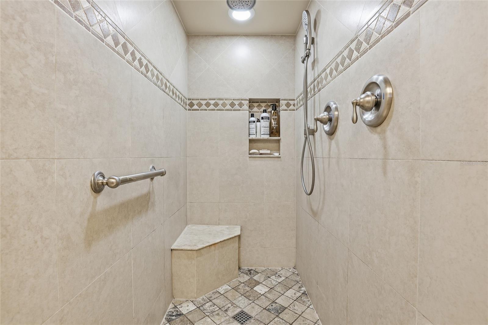 Image 28 of 48 For 15840 Lake Candlewood Drive