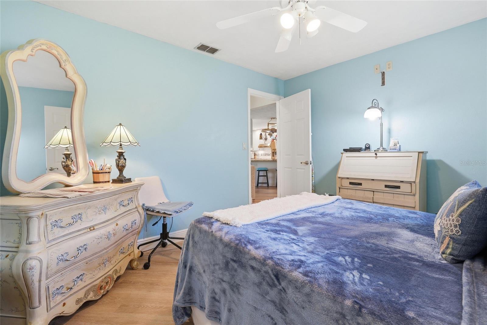 Image 30 of 48 For 15840 Lake Candlewood Drive