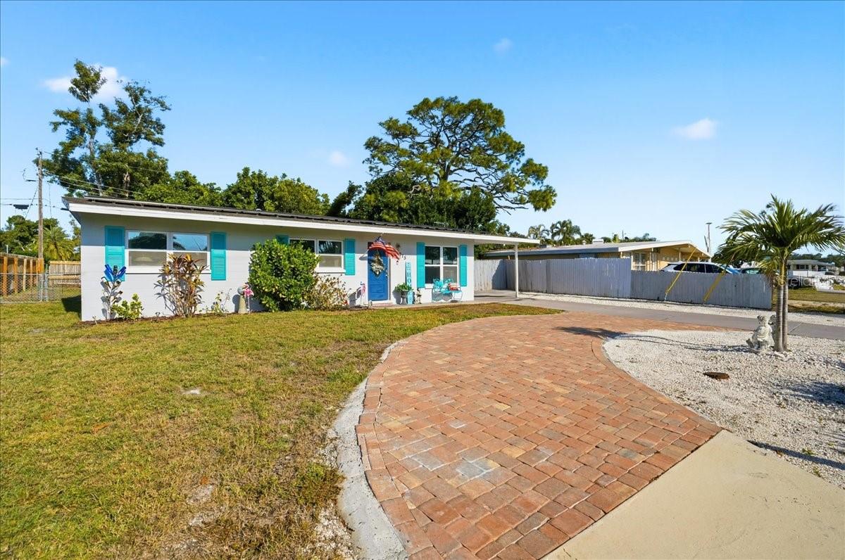 Image 4 of 55 For 3015 Florida Boulevard