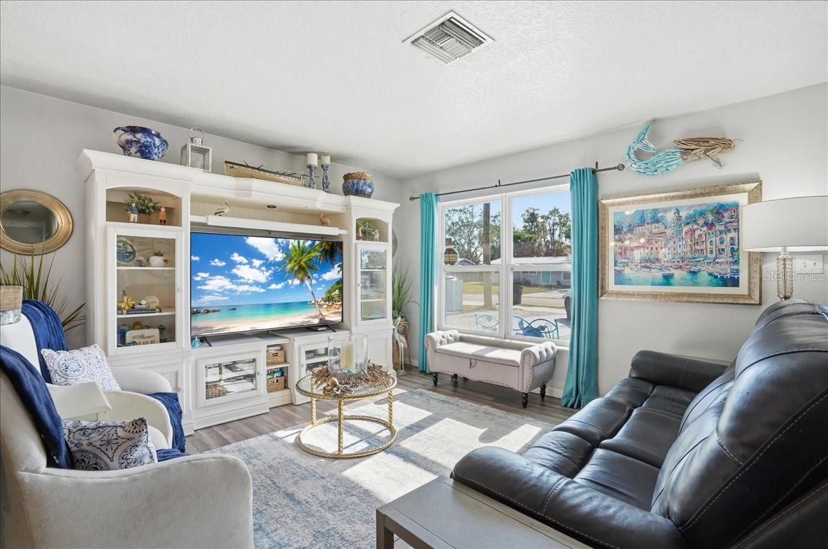 Image 7 of 55 For 3015 Florida Boulevard