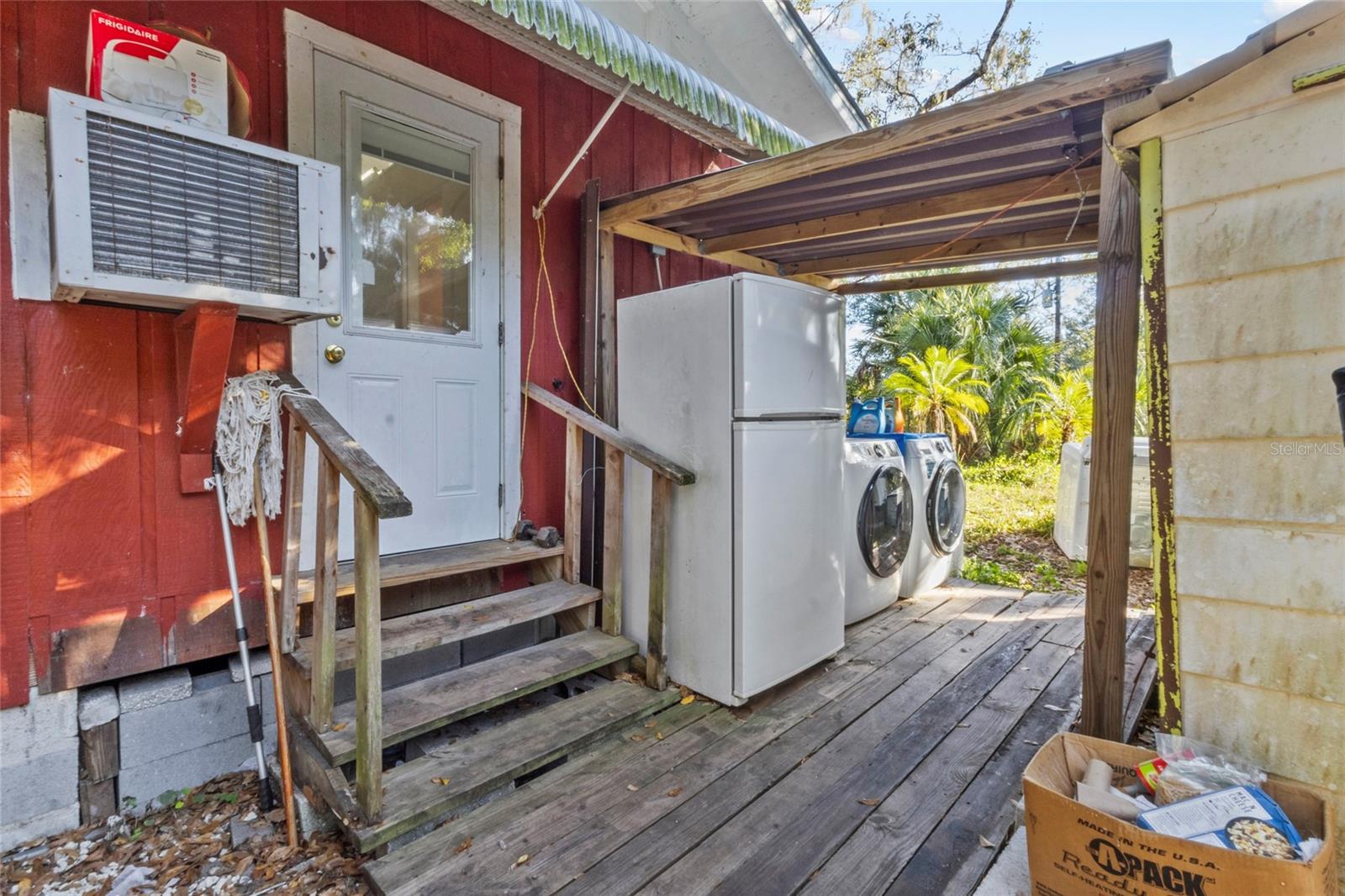 Image 13 of 30 For 1211 Eucalyptus Avenue