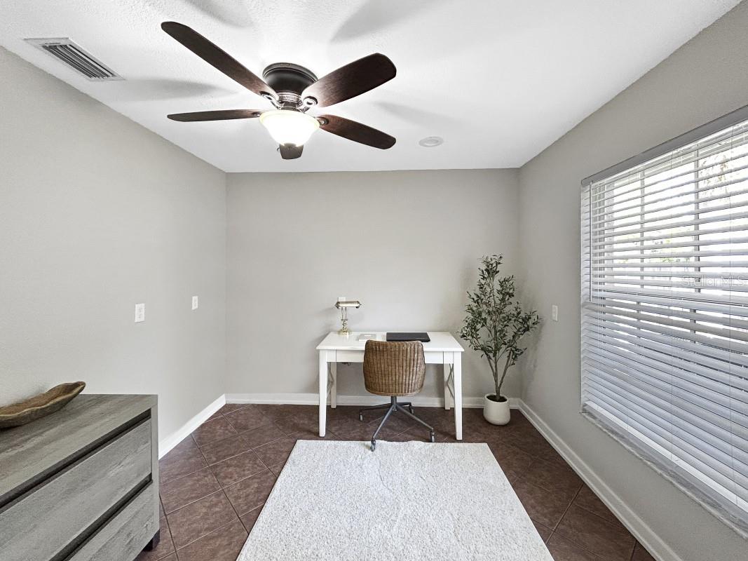 Image 15 of 24 For 10011 46th Avenue W