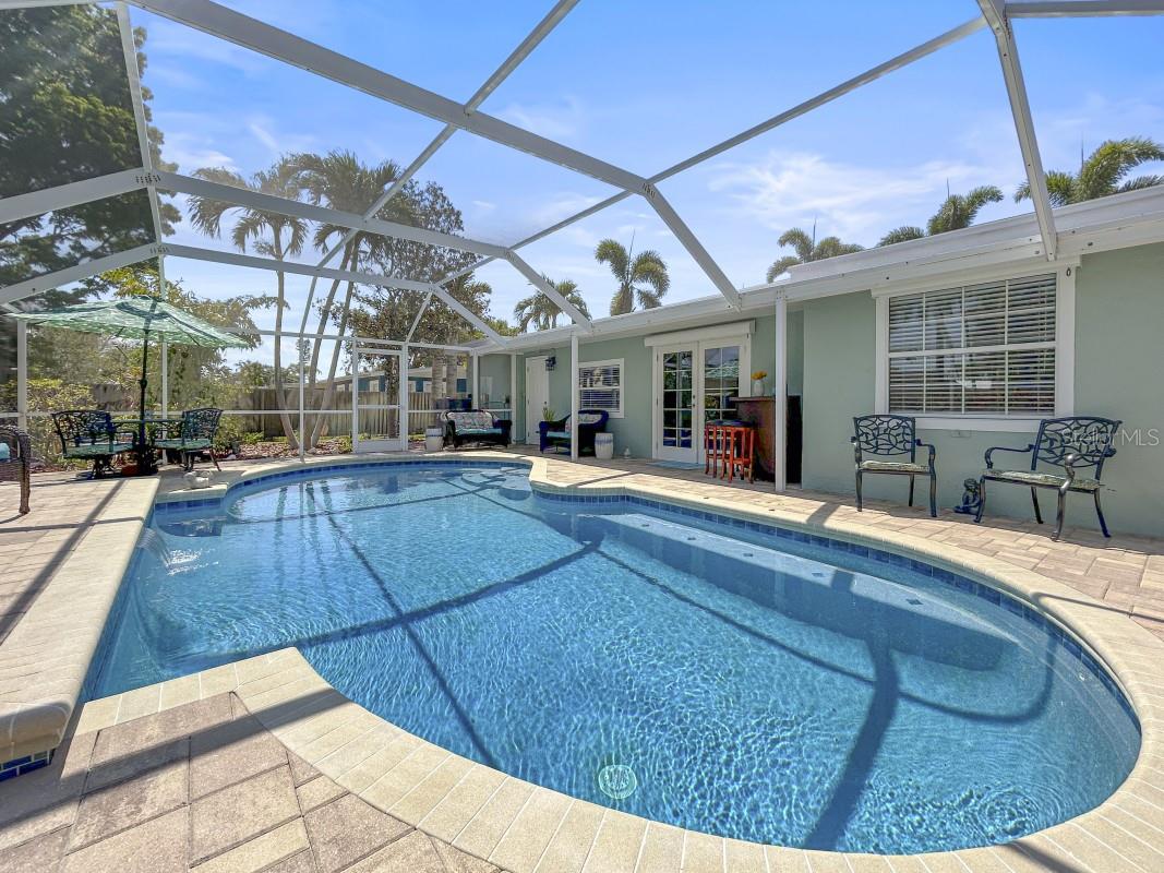 Image 21 of 24 For 10011 46th Avenue W