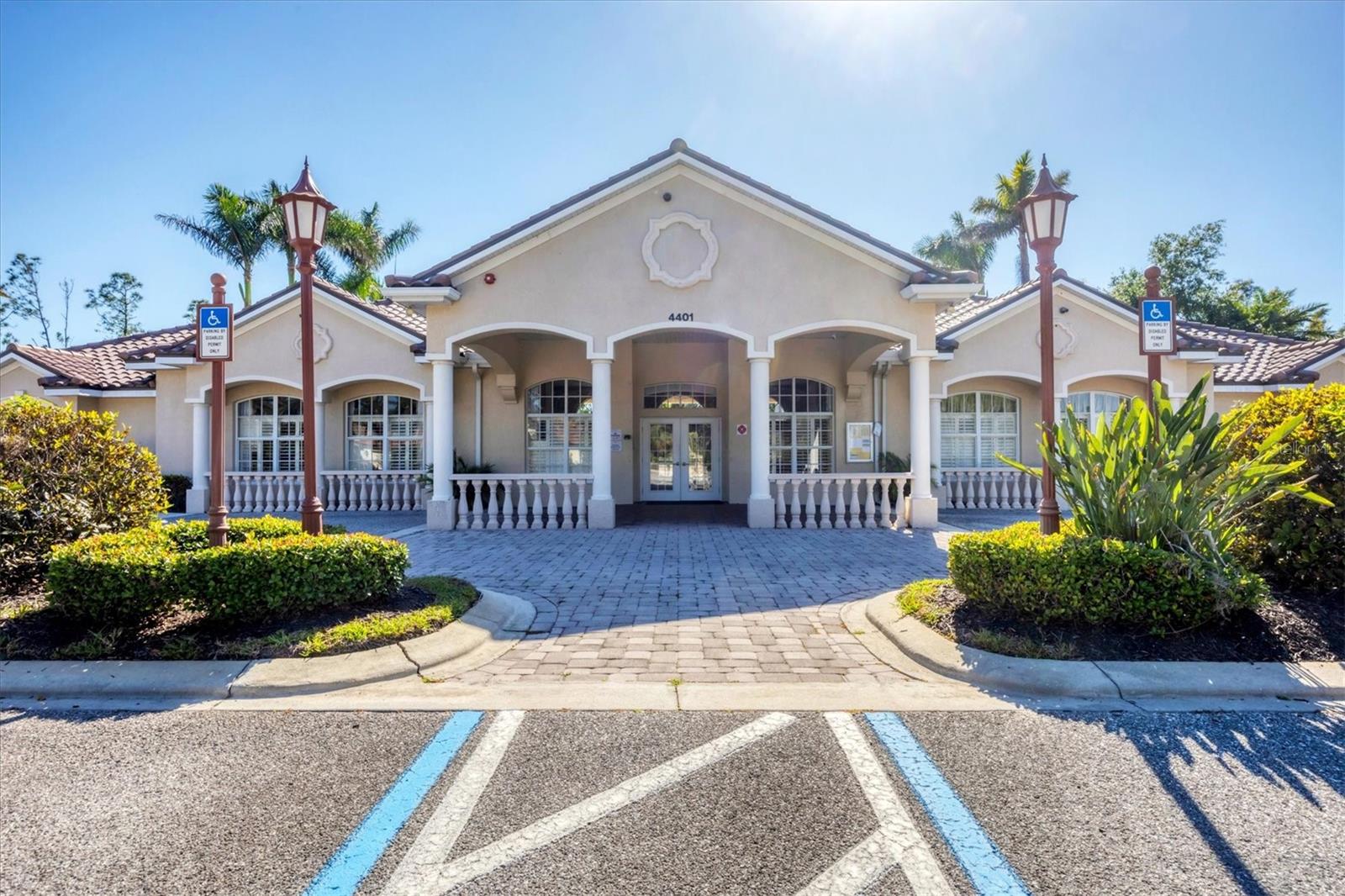 Image 34 of 47 For 4213 Vicenza Drive A2