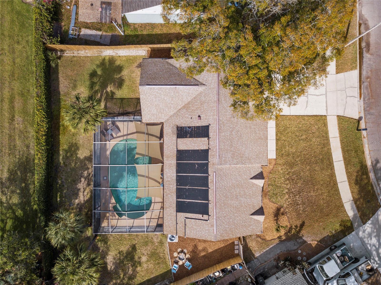 Listing photo id 18 for 1305 Peachfield Drive