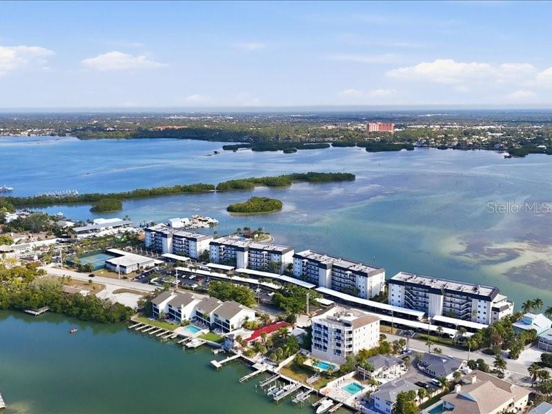 Image 46 of 46 For 8911 Midnight Pass Road 208