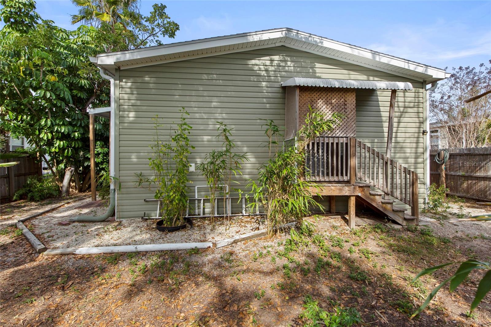 Image 14 of 19 For 905 Padua Court