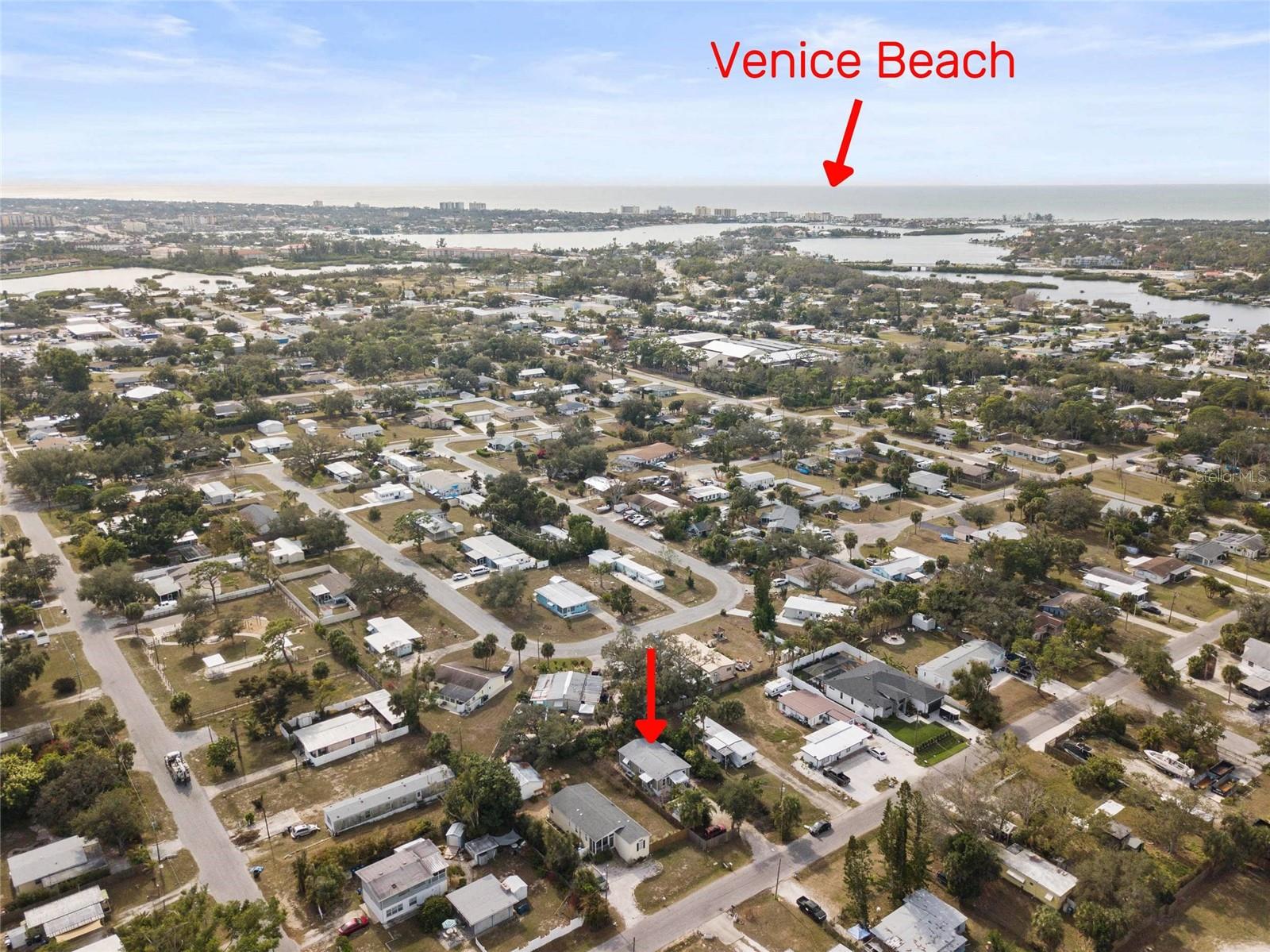 Image 17 of 19 For 905 Padua Court