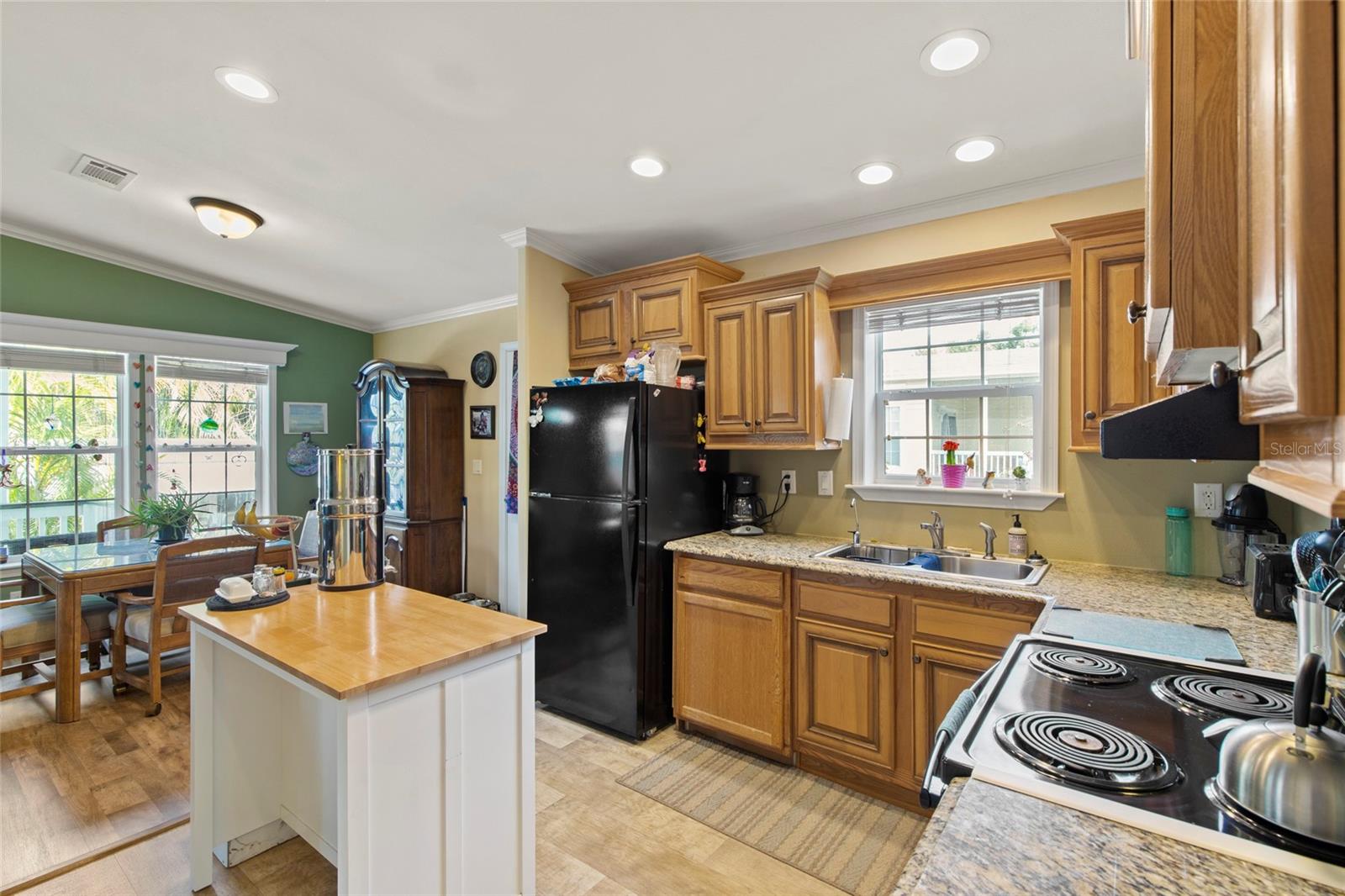 Image 3 of 19 For 905 Padua Court